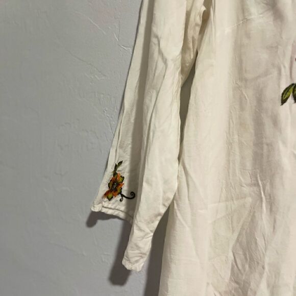 J.Jill tunic top white embroidered floral details Henley neck half M - Picture 9 of 11